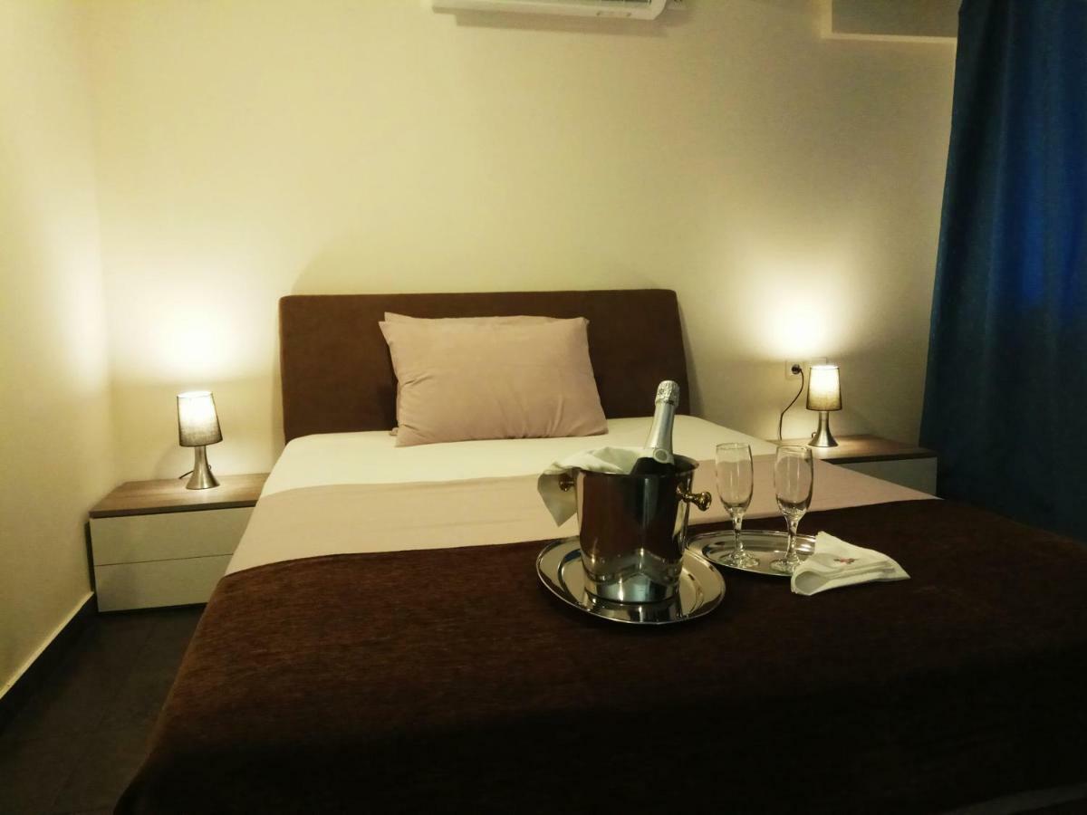 Athens 140 Apartment Bagian luar foto