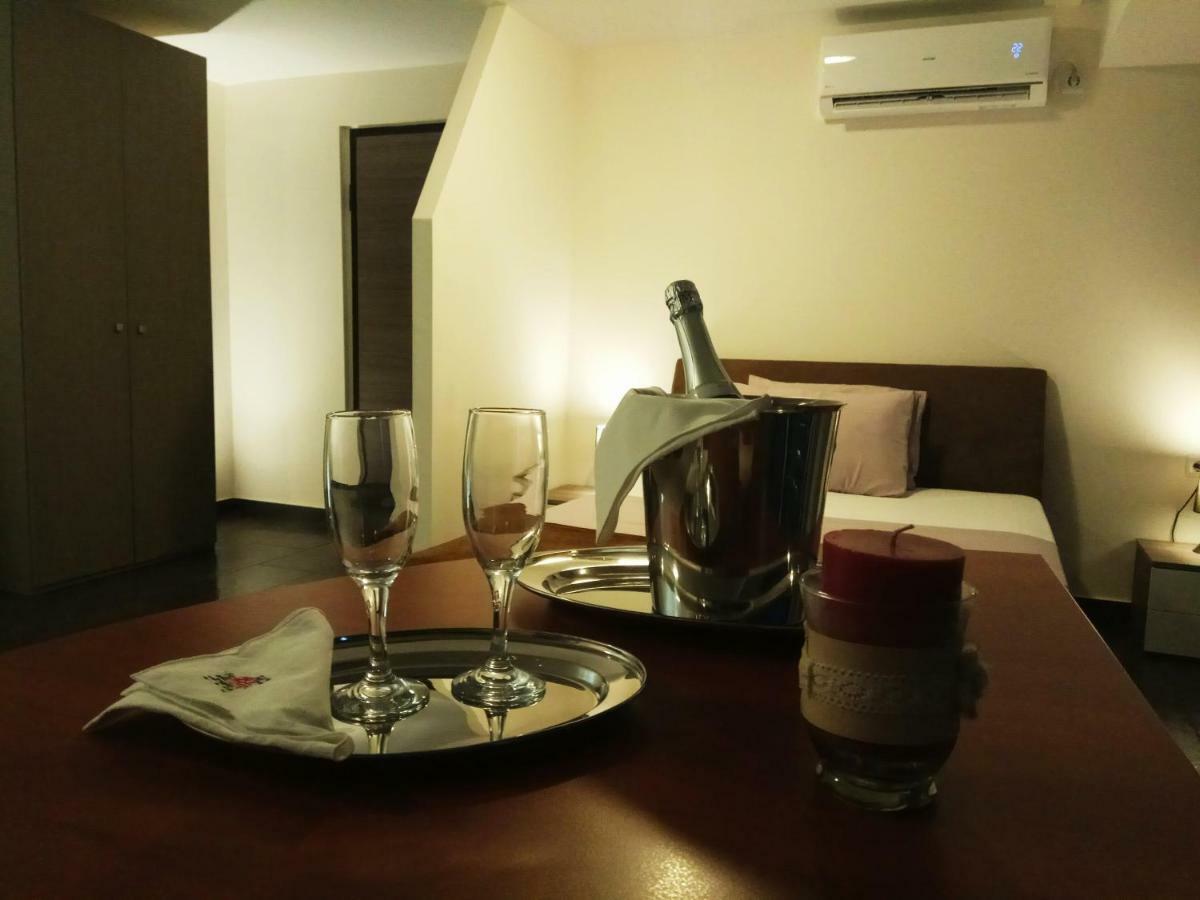 Athens 140 Apartment Bagian luar foto