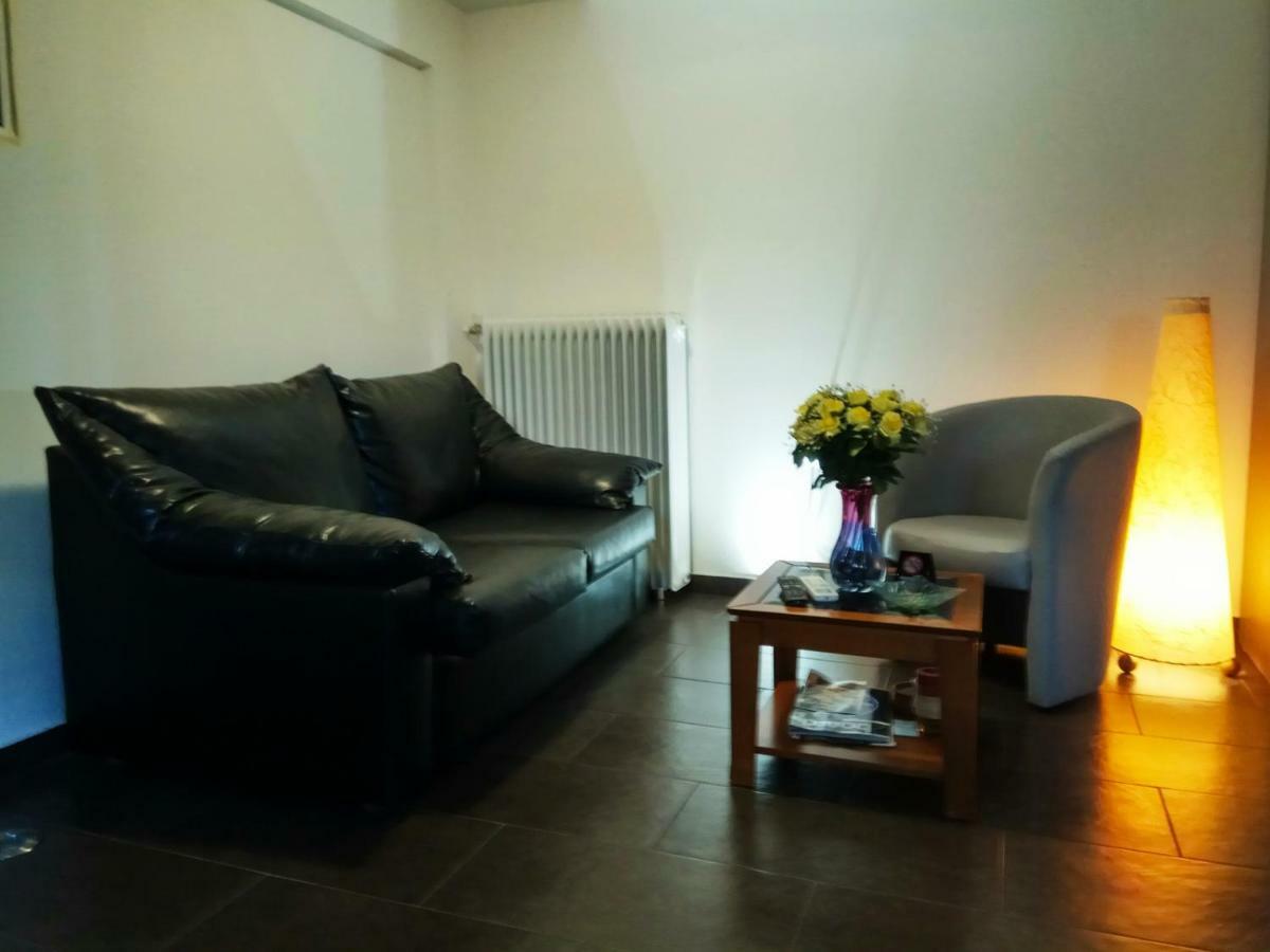 Athens 140 Apartment Bagian luar foto
